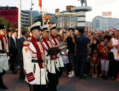 Τα σημεία της επονείδιστης συμφωνίας που επιτρέπουν στους Σκοπιανούς να έχουν αλυτρωτικά «όνειρα»
